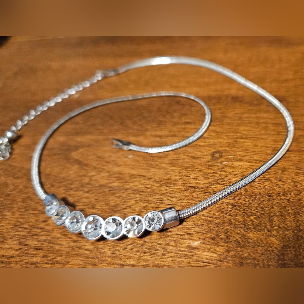 Silver Tone Rhinestone Necklace
